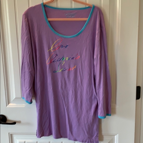 Striped nightgown - Picture 1 of 4